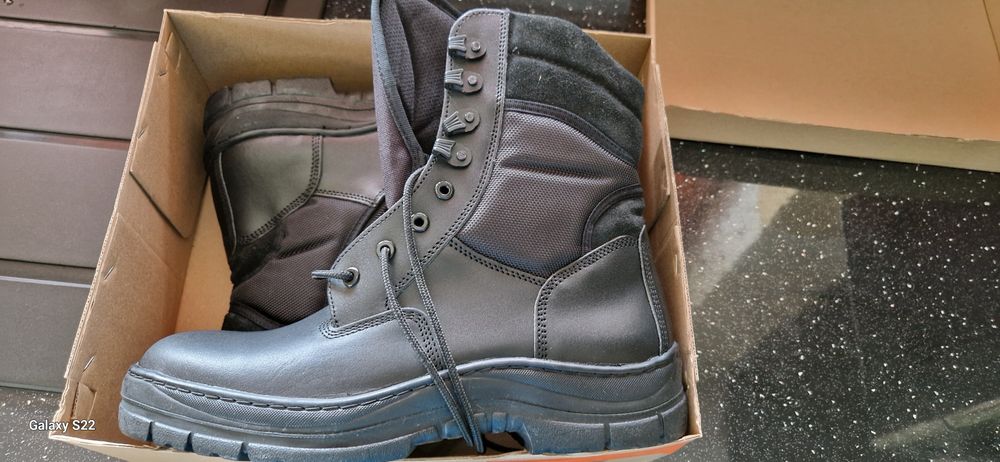 BUTY ULEPSZONA wersja  GROM roz.43