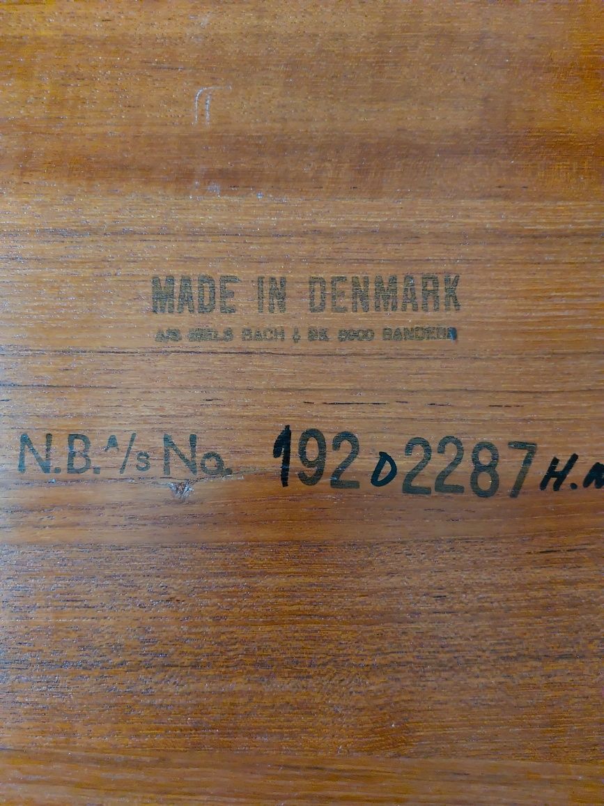 stolik kawowy proj. Niels Bach duński z drewna tekowego