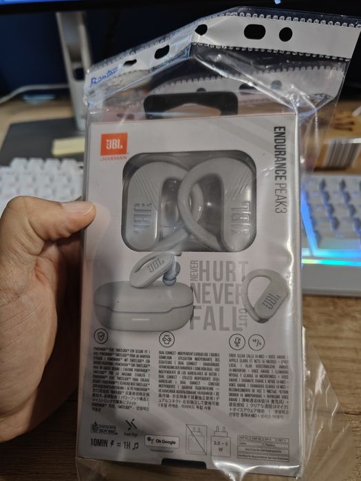 JBL endurance peak 3
