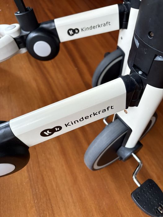 Gémeos 2 Triciclos evolutivos 3 em 1 Kinderkraft dos 12  meses aos 5 a