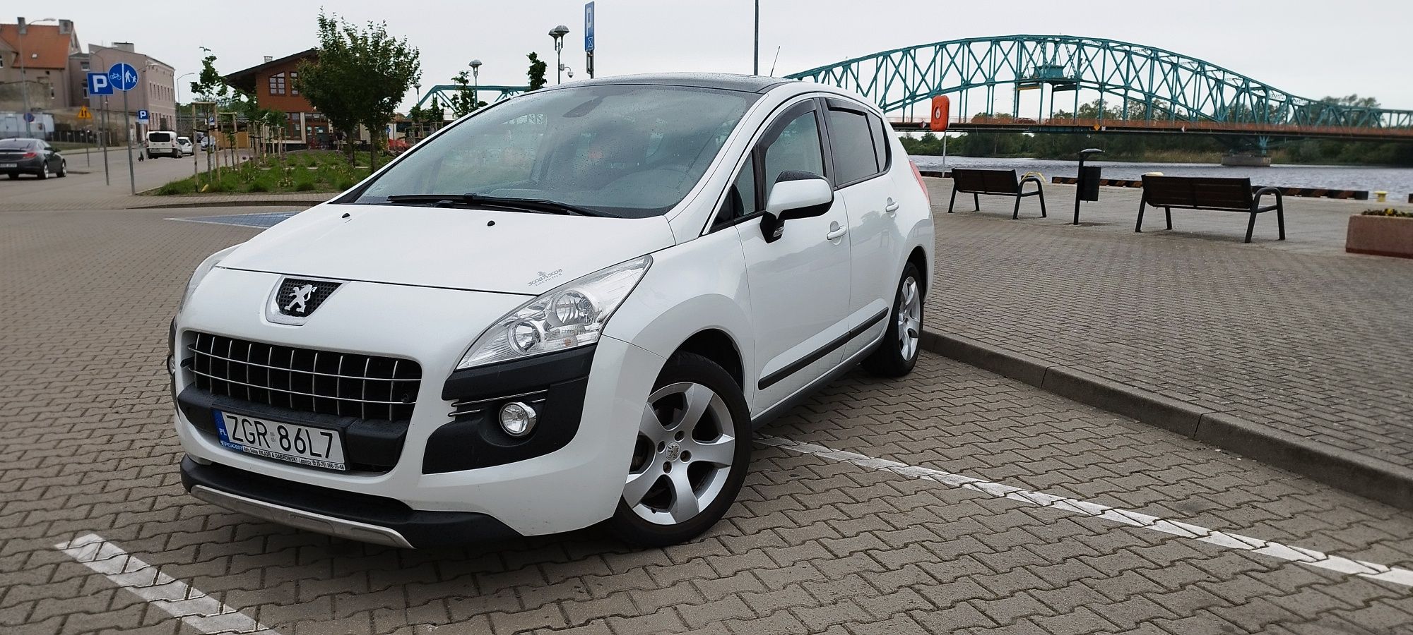 Peugeot 3008   1.6 HDI