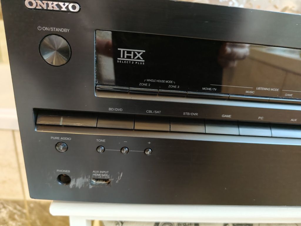 Amplituner Onkyo TX-NR616