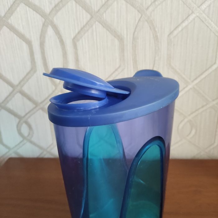 Глечик/Кувшин «Елегантність» Tupperware 1,6л.