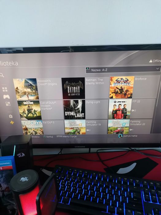 Konsola playstation 4 slim 500GB + 3 pady + 21 gier