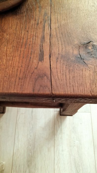 Stary stół drewniany dębowy z szufladami i kutymi elementami