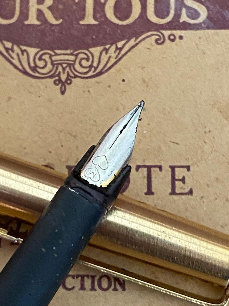 Caneta tinta permanente papermate