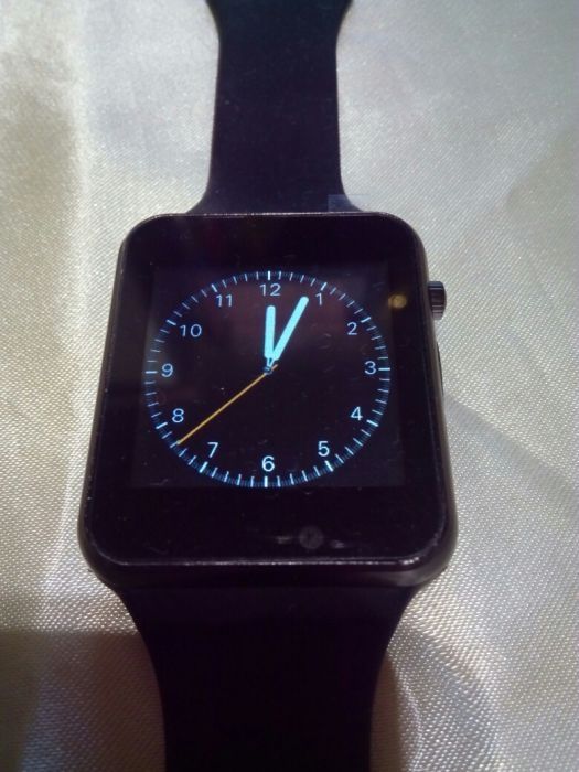 Smart Watch A1 com telefone corpo metálico e bracelete em silicone