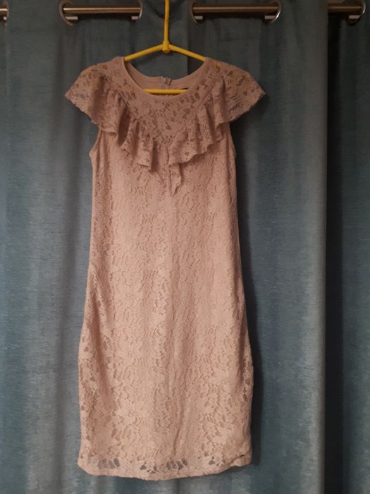 Sukienka Mohito L 40 róż koronka