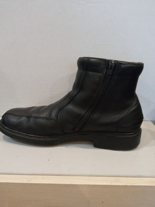 Продам мужские кожаные зимние ботинки на меху Foot club