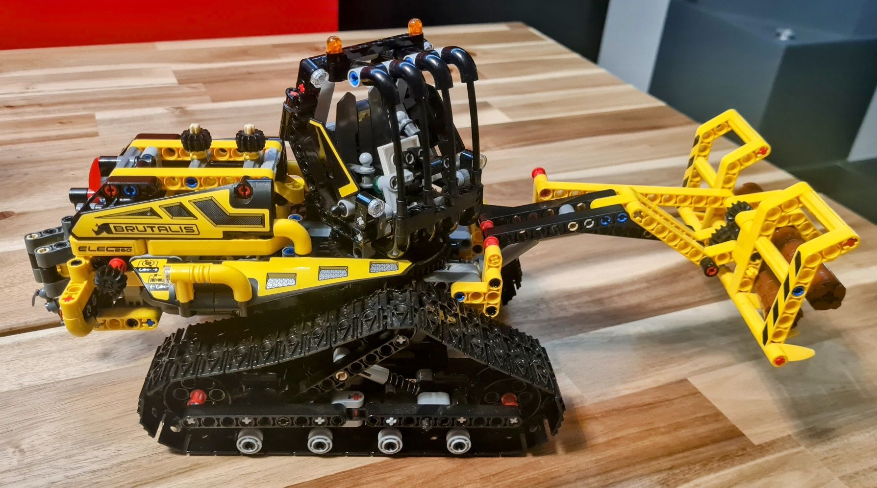 Zestaw LEGO Technic 42094 koparka kompletny