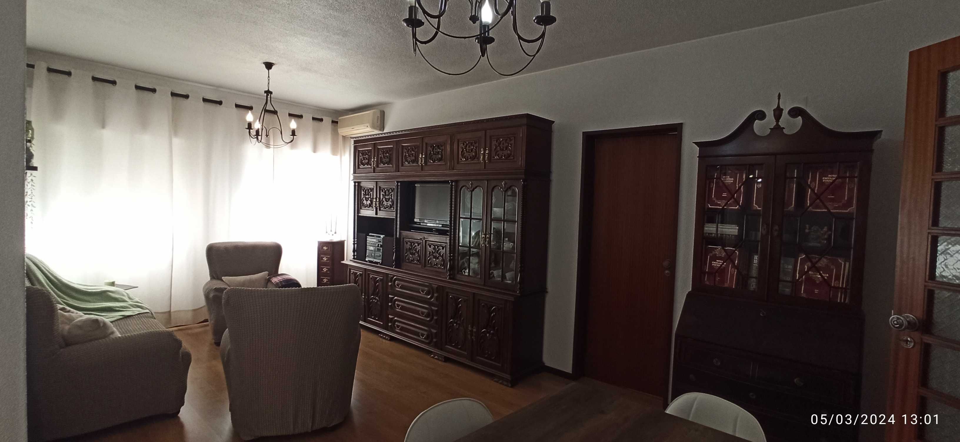 Apartamento/Condomínio com 2 quartos e 1 casa de banho