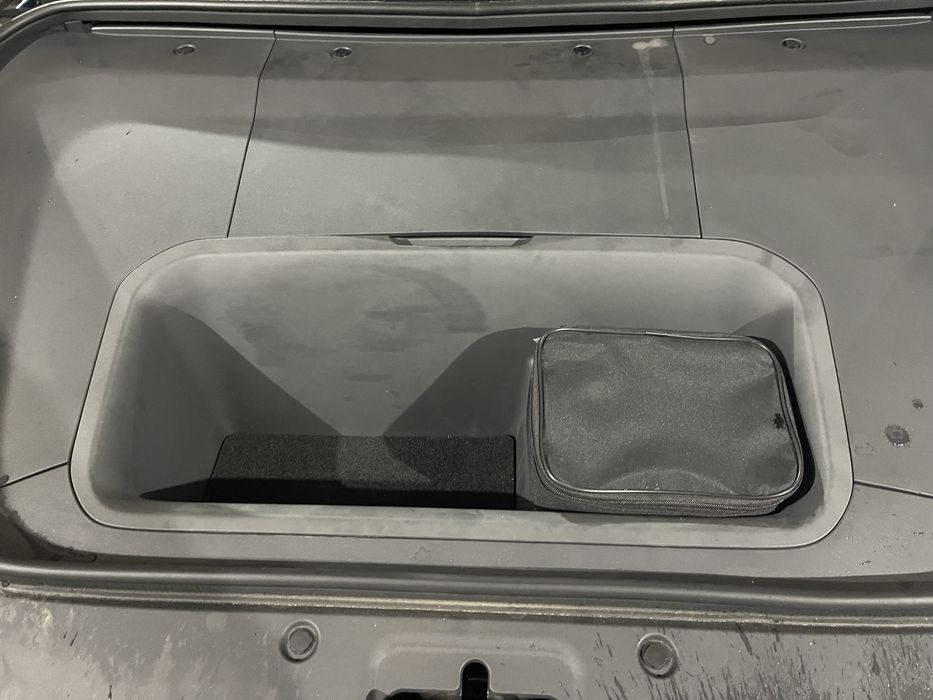 Zeekr 001 2024 модельний 2025