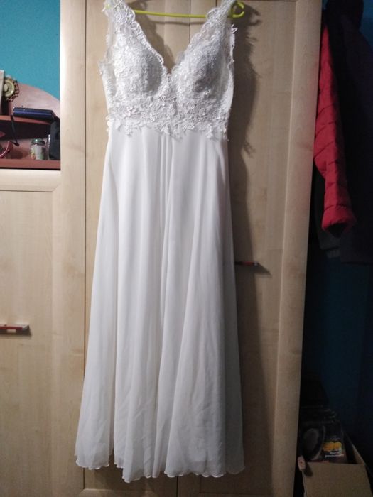 Suknia ślubna 38