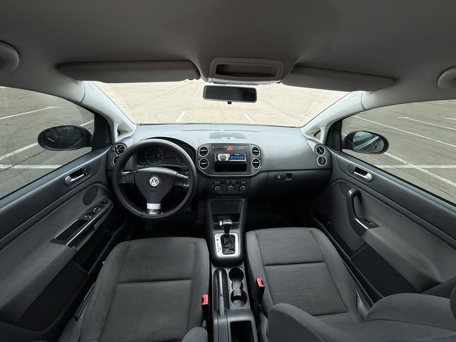 Volkswagen Golf Plus автомат