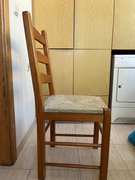 Mesa e cadeiras cozinhas