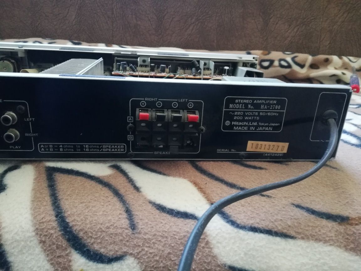 Wzmacniacz Hitachi HA-2700