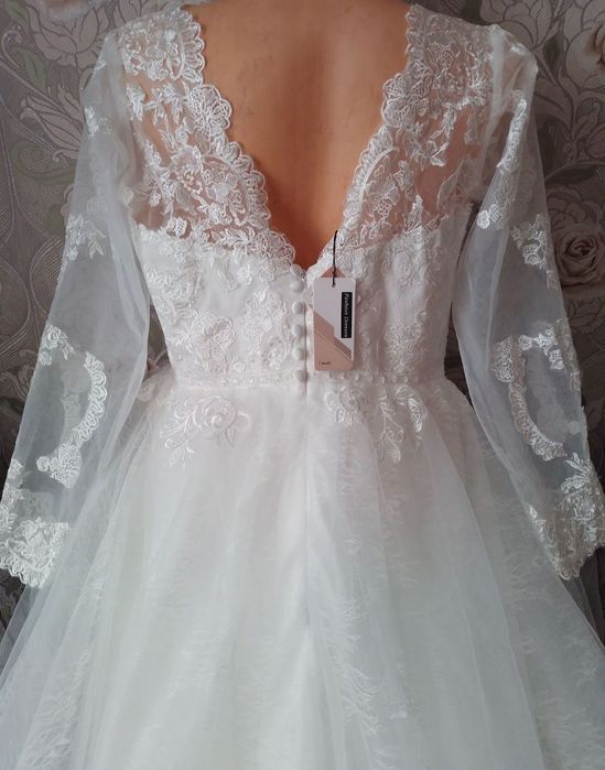 Нове весільне плаття 50-52 розміру