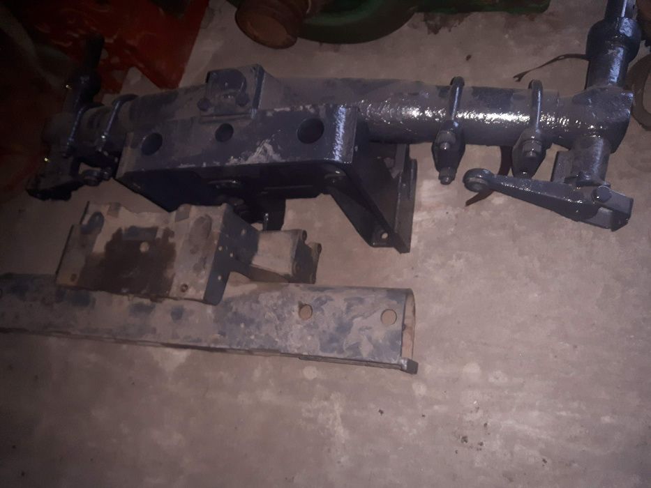 Oś,kolumna c 360,330,325,328,4011,355,Zetor 3011,5011,7211,5211,T-25