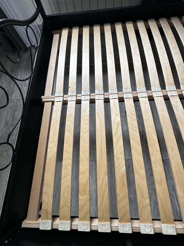 Rama łożka metalowa 140x200