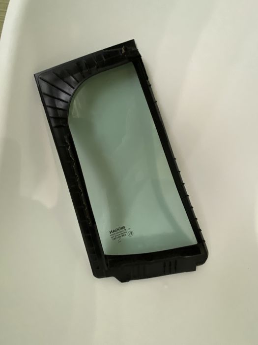 Форточка Стекло Leaf с уплотнителем