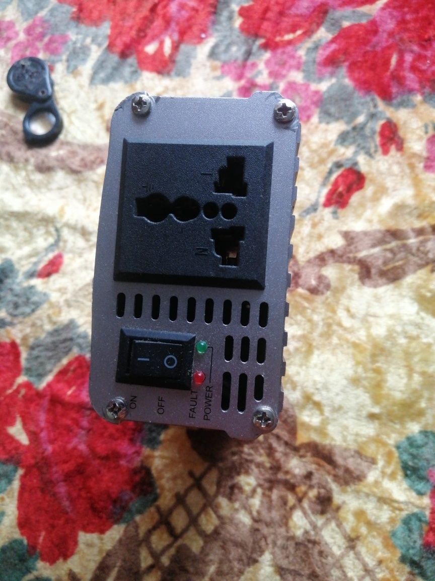Преобразователь напряжения с 12 v в 220 v 300 Вт