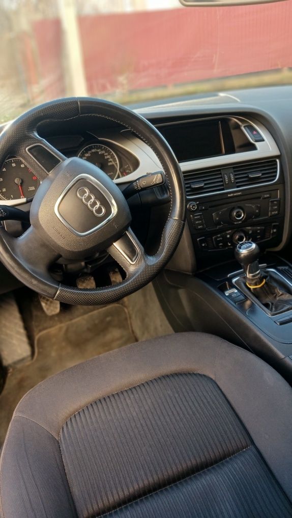 Продам Audi A4 B8