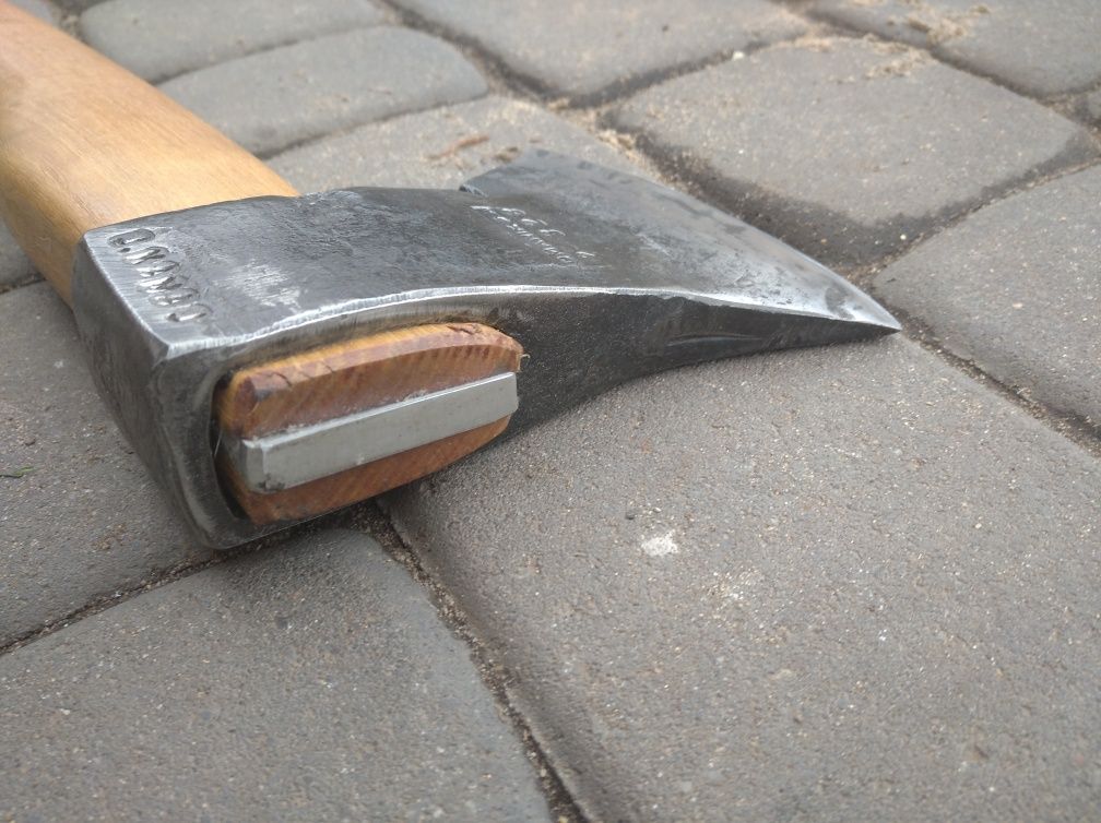 Kuta siekiera Romanik 1,2kg - 60cm akacja