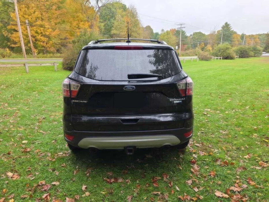 Ford Escape Titanium      2018