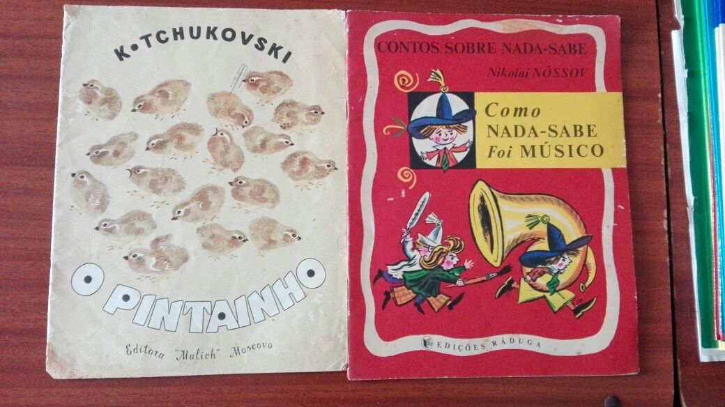 Livros coleção criança vintage de histórias e contos antigos