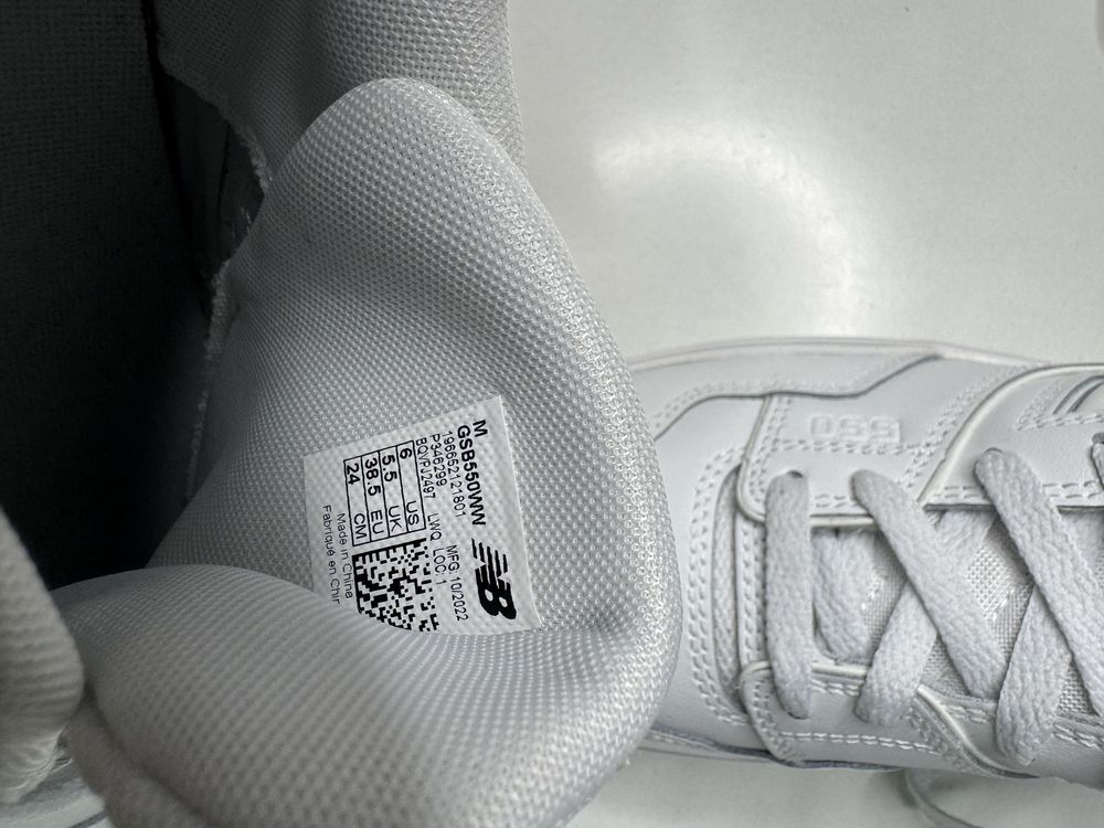 Чоловічі кросівки New Balance 550