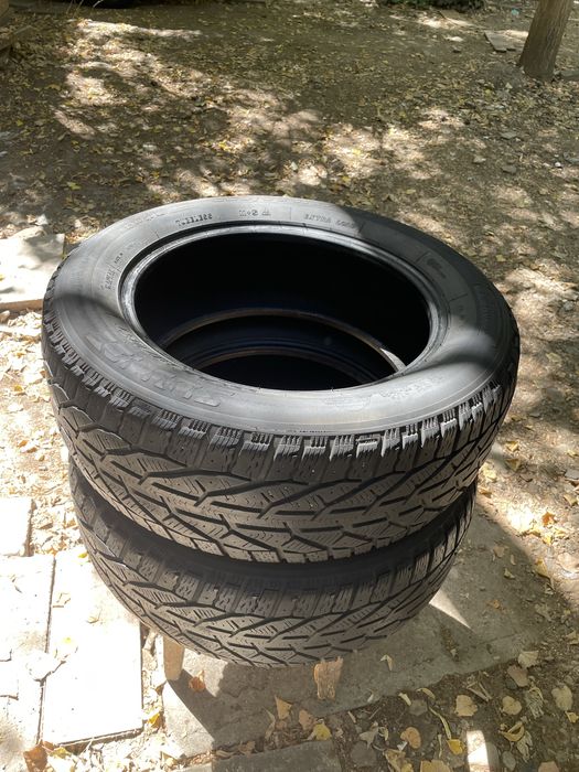 Продам покрышки  225/60/17 зима. б/у.