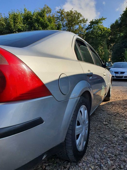 Ford Mondeo 2002r bezyna/gaz