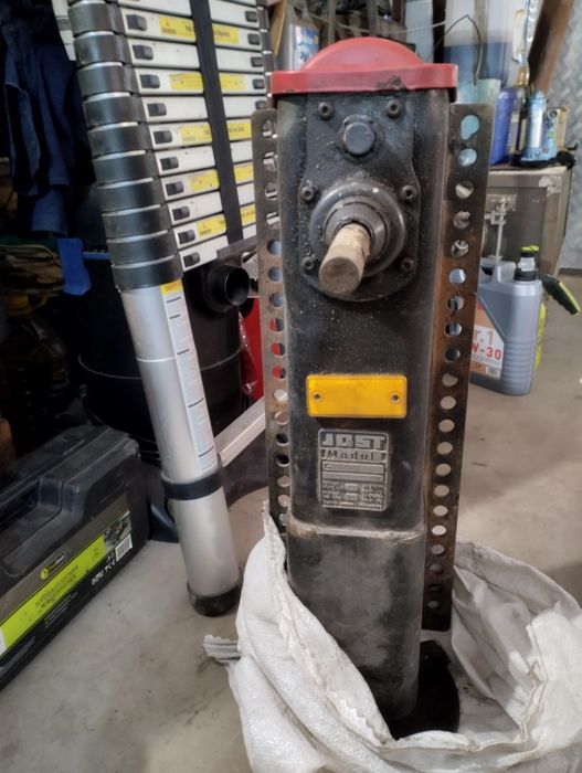 Лапа лапи прицепа jost