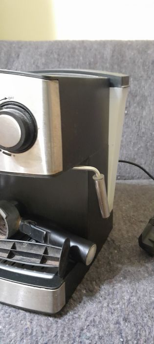 Кавомашина б/в в  нормальному стані, робоча