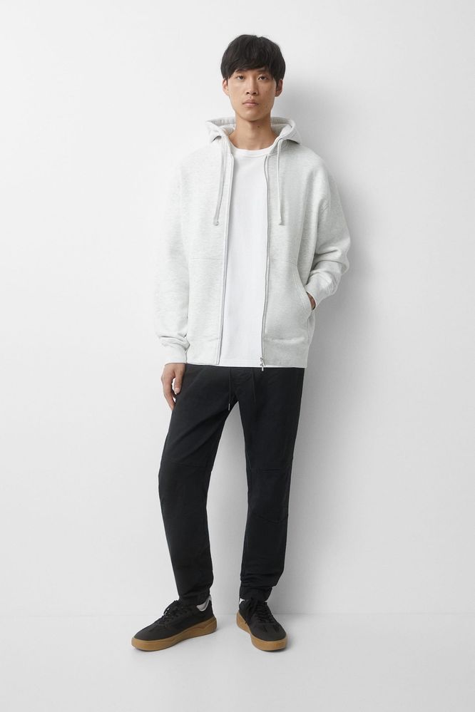 Нові чоловічі котонові  Джогери від PULL&BEAR