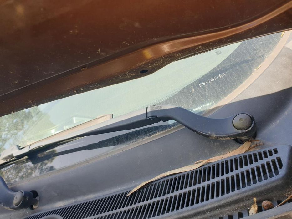 Haste / braço de escova limpa vidros frente esquerda FORD EcoSport