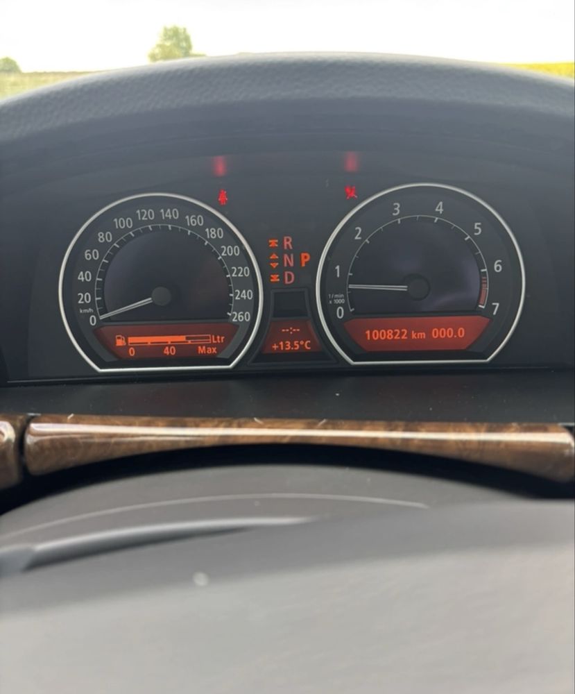 Продам BMW 7 Series 2002