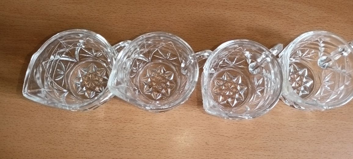 Mlecznik sosjerka kryształ PRL 4 szt oddam tanio