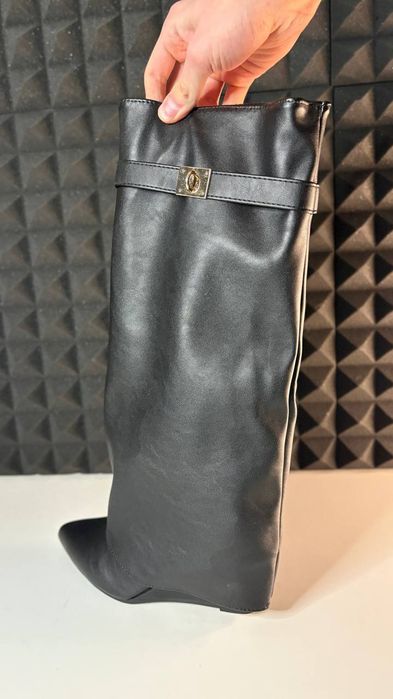 Чоботи Givenchy Shark Lock жіночі