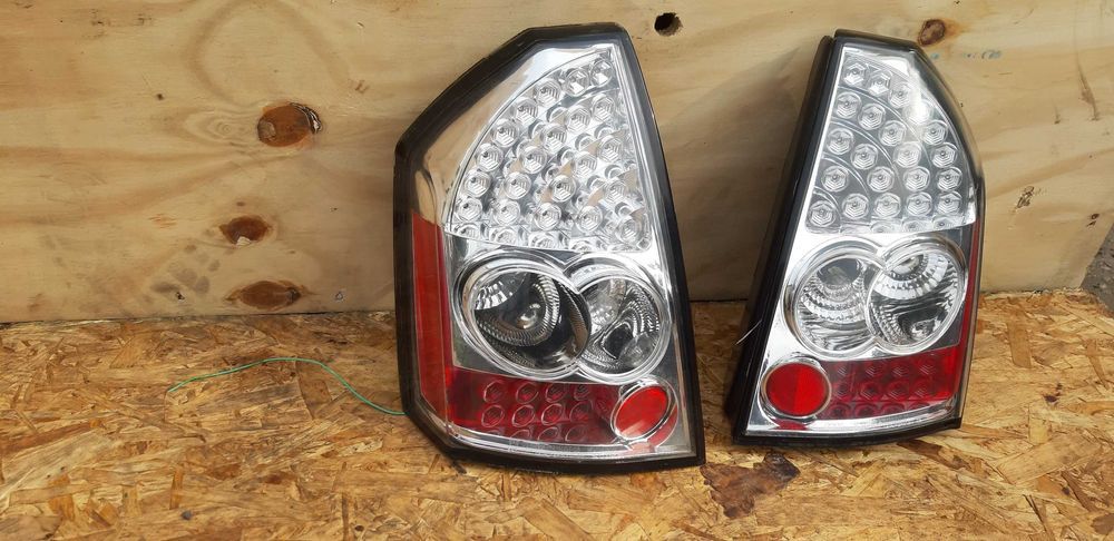 Lampa LED Chrysler 300 300c 04-10r tylna tył