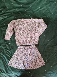 Komplet bluza spódnica w kwiaty fioletowy 134