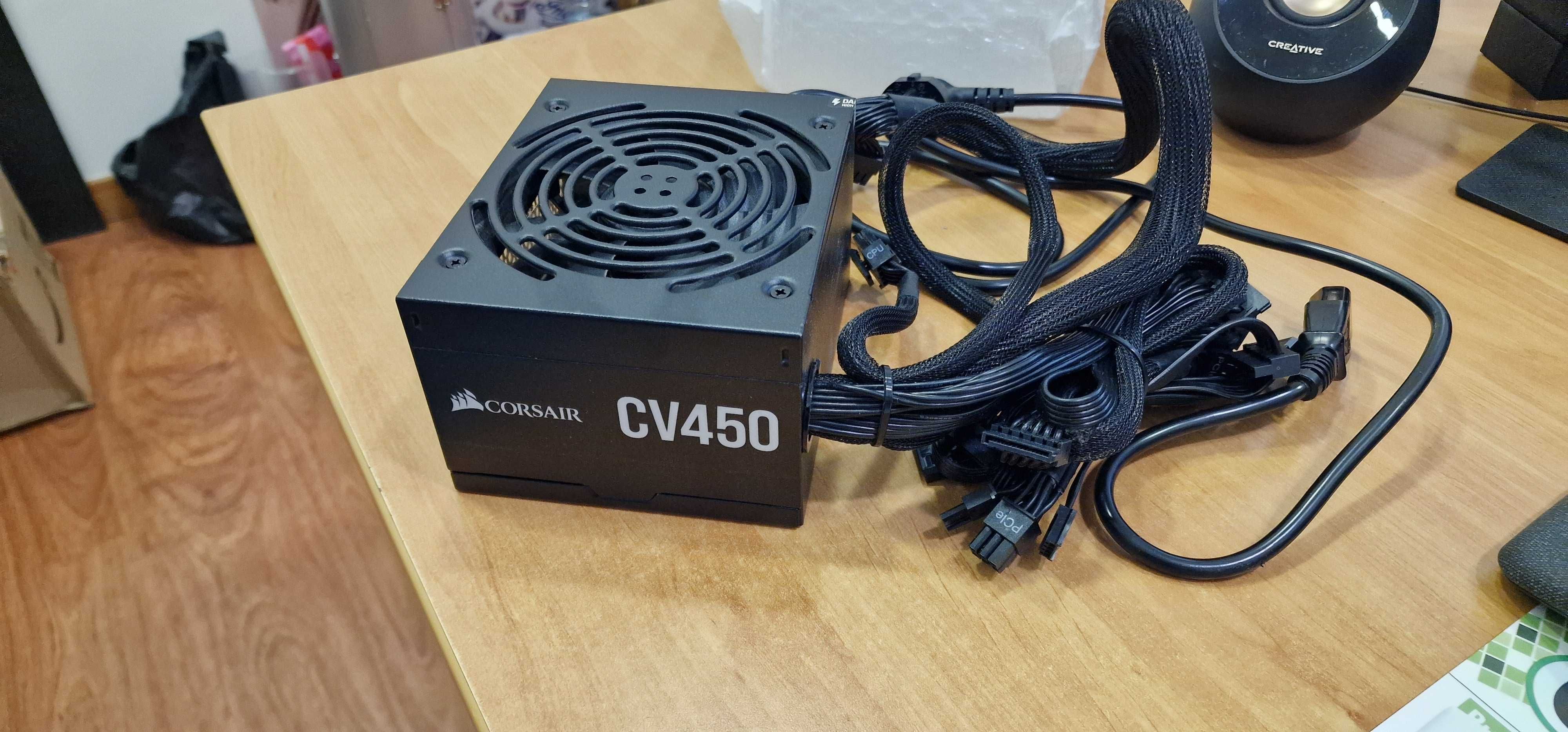Fonte de alimentação Corsair cv450