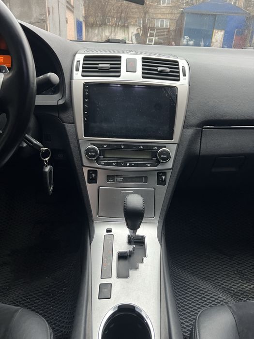 Продам Тойоту Авенсіс 2.0 АВТОМАТ не фарбована