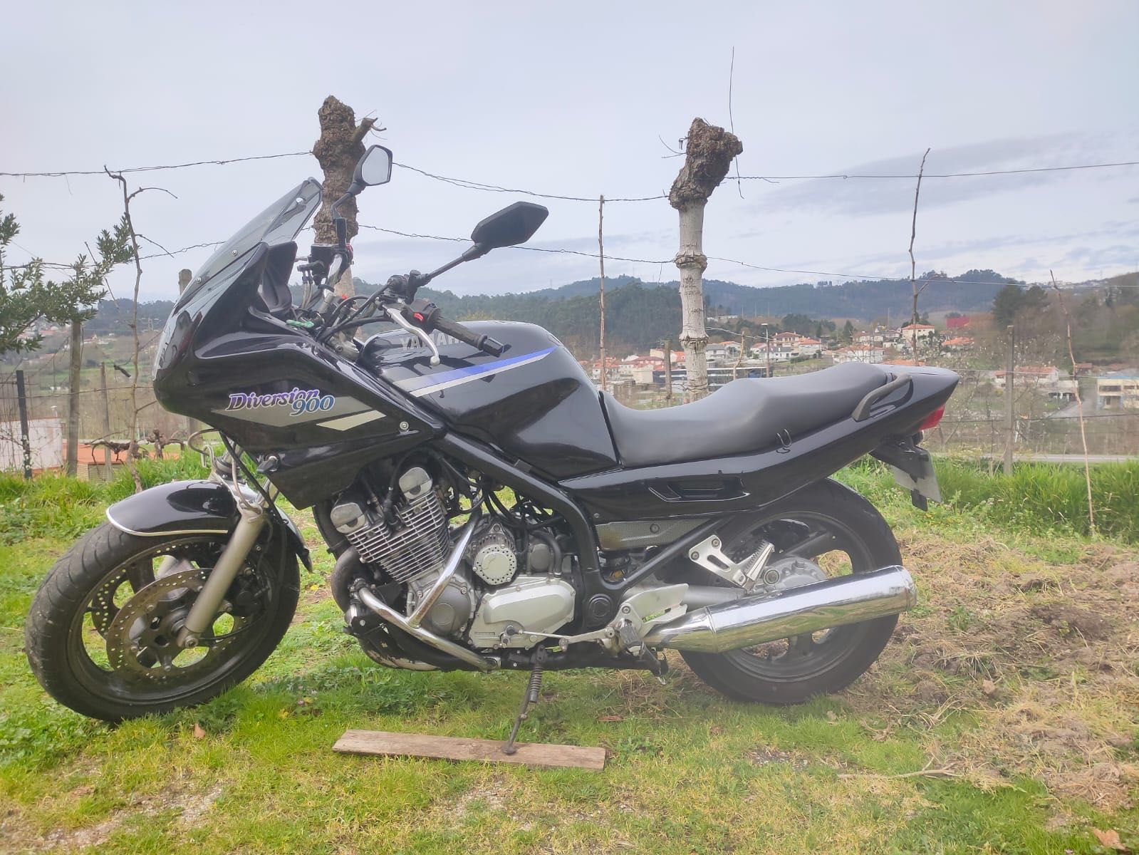 Yamaha 900 diversion