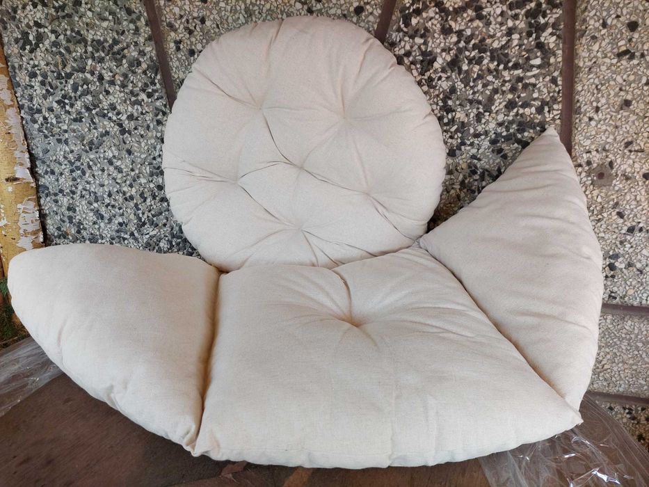 Poduszka na huśtawkę.