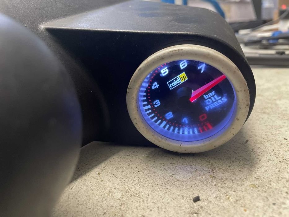 manómetros 3x (pressão turbo, temp óleo, pressão óleo c/ sensores)