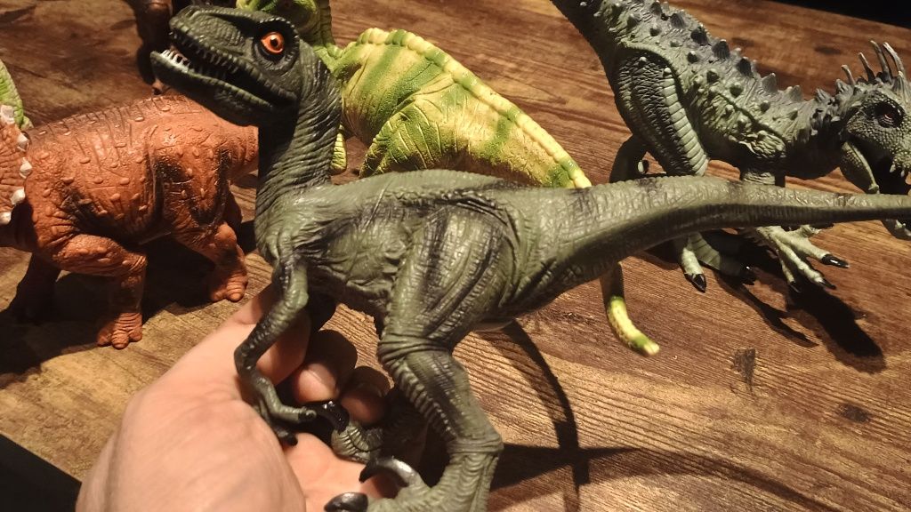 Dinozaury duże figurki