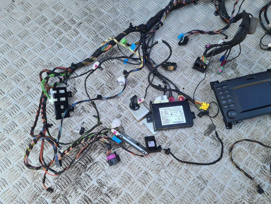 Mercedes Vito 447 radio nawigacja instalacja antena moduł BECKER kpl