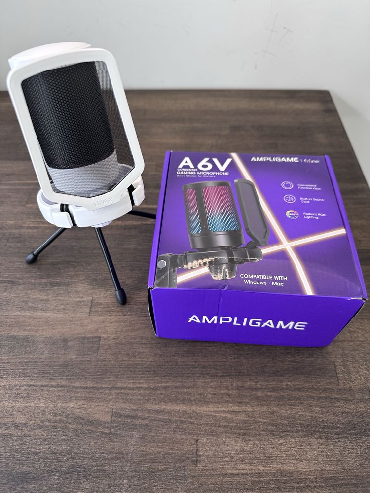 Ігровий конденсаторний мікрофон RGB Fifine A6V