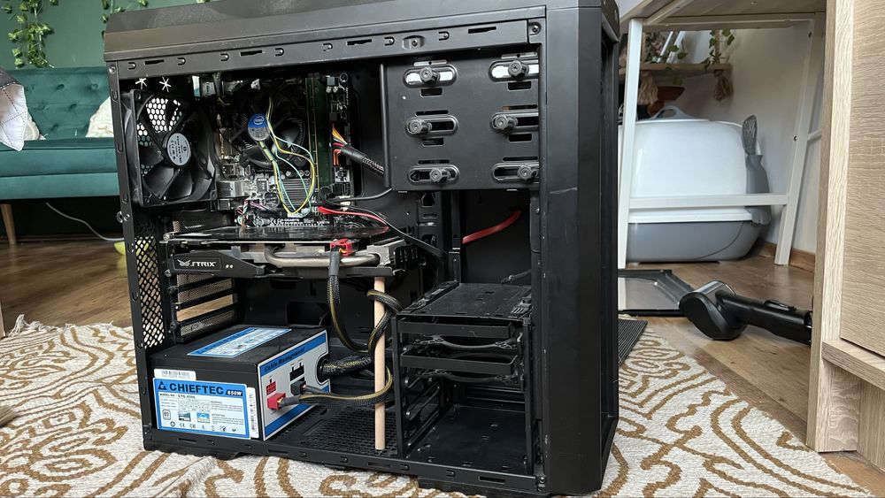 Komputer i5 4440, gtx 970, 8gb ram + monitor AOC